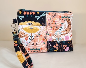 Quilted Zip Pouch Sewing Pattern, Sew Along Video, SVG file (PDF)