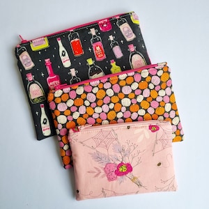 Super Easy Zipper Pouch PDF Sewing Pattern, cosmetic pouch, pencil pouch, Sewing Pouch, 3 sizes, beginner friendly, Flat pouch, coin pouch