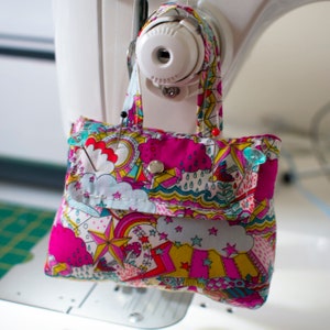 Pincushion Sewing Pattern PDF, handbag pin cushion with Step by step instructions, Clip holder, sewing tools, image 5