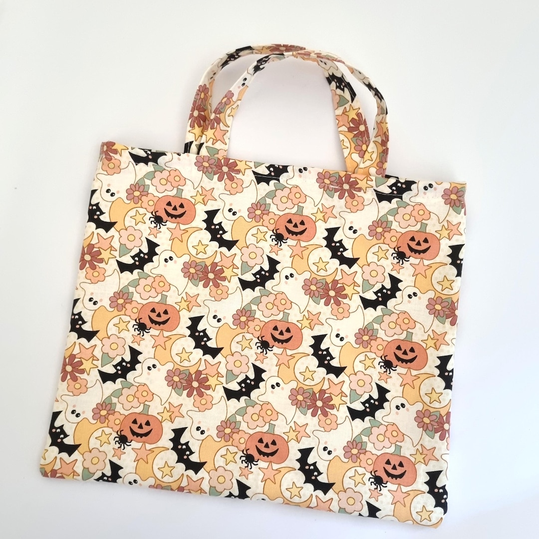 Modello di cucito per sacchetti porta dolcetti di Halloween in