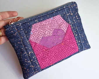Quilted Block Pouch PDF Sewing Pattern with Valentines quilting Block Bundle, zipper bag, toiletry, cosmetic bag, DIY tutorial learn to sew