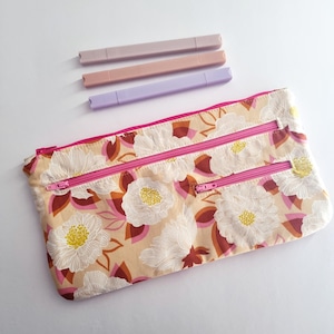 Patrón de costura en PDF del bolso y la muñequera Dana, patrón de costura de bolso, bolsa de maquillaje, bolso de mano, tutorial de costura de bolso, patrón de bolso cruzado