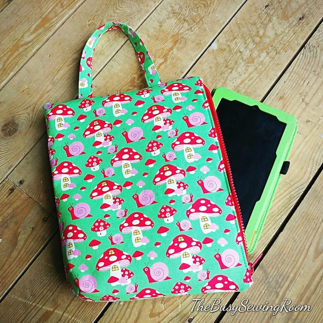 Book Pouch PDF Sewing Pattern Includes Video and SVG File, Easy Pouch