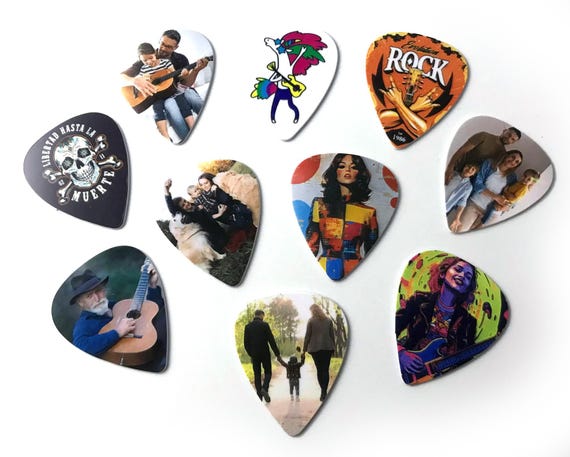 Plettro Personalizzato In Acciaio Con Custodia: Regalo Unico Per Musicisti E Appassionati
