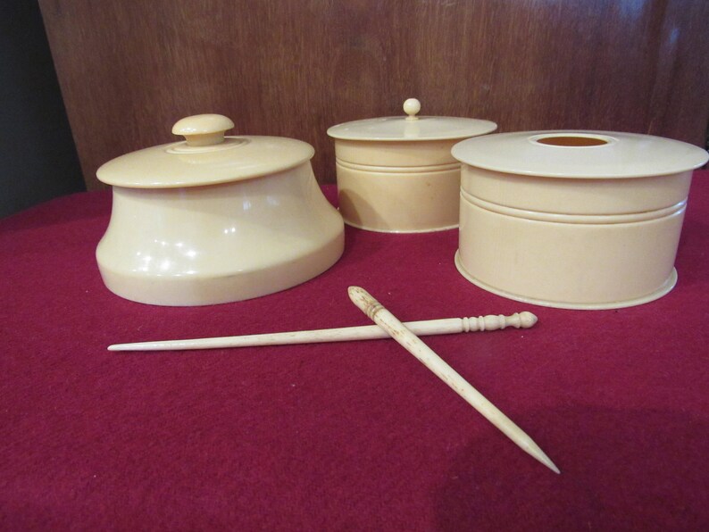 Cream Bakelite Dresser Set Etsy