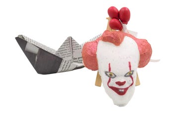 Creepy Clown Bath Bomb | Horror Bath Bomb | Scary Halloween Bath Fizzy | Spooky Self Care Gift | Red Balloon Bath Bomb | Gothic Bath Bomb