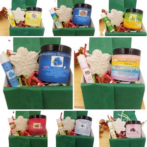 Small Christmas Gifts / Holiday Spa Gift / Snowflake Soap / Christmas Soap Gift Set