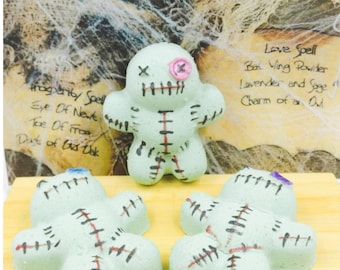 Voodoo Doll Bath Bombs | Goth Halloween Bath Bomb | Witchy Self Care Gift | Spooky Spa Bomb | Horror Bath Fizzy | Unique Handmade Gift