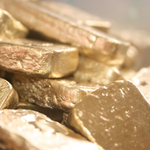 200 Gramm Geschmolzene Tropfen Schrott Vergoldet Pins Für Die Genesung nicht solide Gold Geburtstag Geschenk Schmuck verschiedene Computer Pins Versand an die Welt