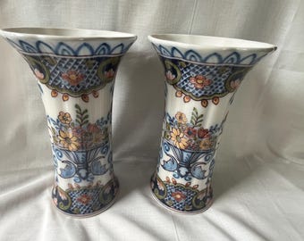 antique set of dutch Delft MAKKUM tigelaar vase. Marked and signed bottom