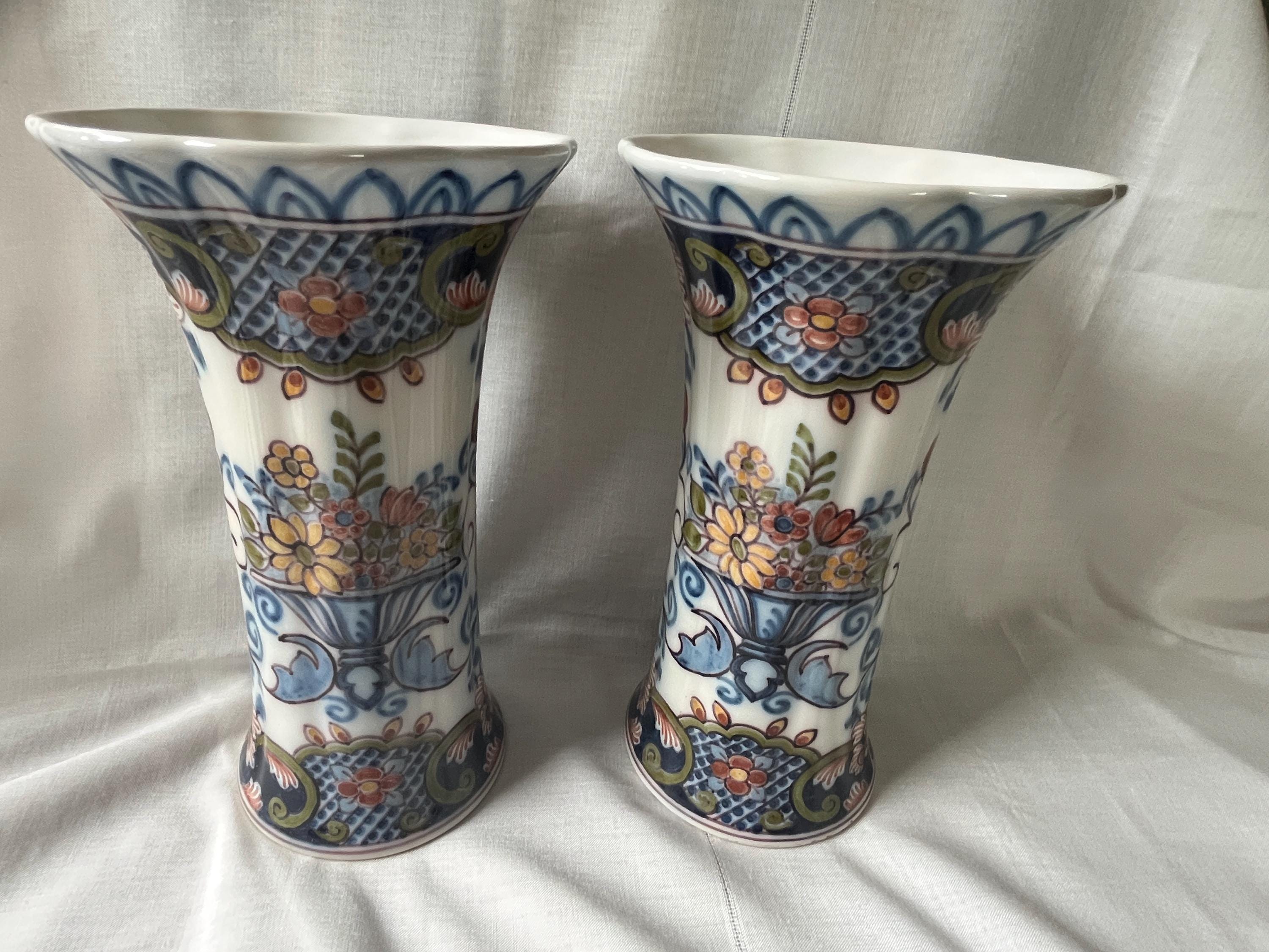 オランダデルフトのMAKKUMティゲラー花瓶のアンティークセットです