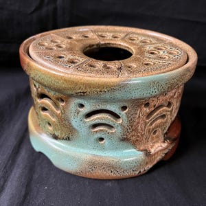 Very rare Antique dutch Gouda Zuid Holland warmer -tealight . Rare Décor Muvelee