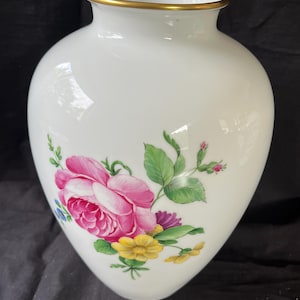 Vaso de porcelana Höchst, decoração floral, buquê, pintado à mão, flor de porcelana floral