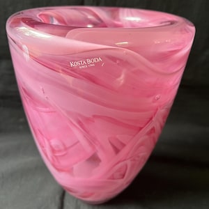 Anna Ehrner for Kosta Boda Pink  &quot;Atoll&quot; Vase circa 1990&#39;s