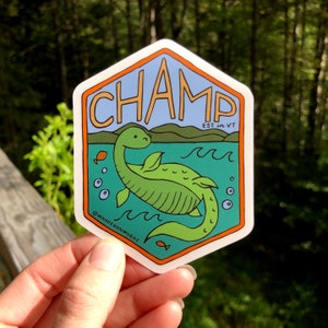 Handgeschreven Champ-sticker, Vermont-sticker, mythologische critter-sticker, handgetekende sticker, Vermont-kunststicker, Champy-sticker