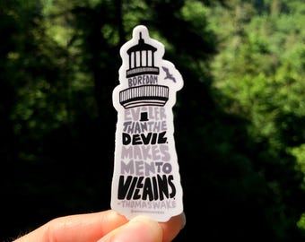 Pegatina de faro con letras a mano, pegatina de arte espeluznante, pegatina de amante de las películas de terror, frase del faro, pegatina de villano, arte de Halloween