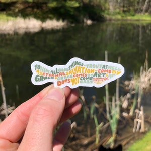Pegatina de trucha con letras a mano, pegatina inspiradora, pegatina de pesca con mosca, pegatina de pesca, pegatina de naturaleza, pegatina de pescador, regalo para papá