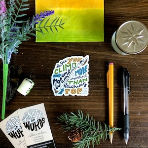 Naklejka z napisem „Jak się wspinasz” napisana ręcznie, Naklejka motywacyjna, Naklejka dla wspinaczy, Naklejka inspirująca, Naklejka z napisem „Jak się wspinać” napisana ręcznie