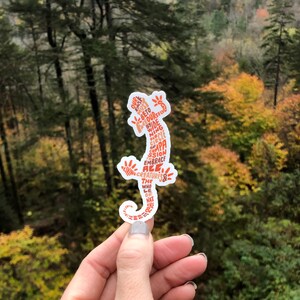 Pegatina Roja De Eft Escrita A Mano, Pegatina De Tritón, Pegatina De Amante De Los Animales, Pegatina Naranja, Arte Rojo Eft, Pegatina De Letras A Mano, Arte Amante De La Naturaleza