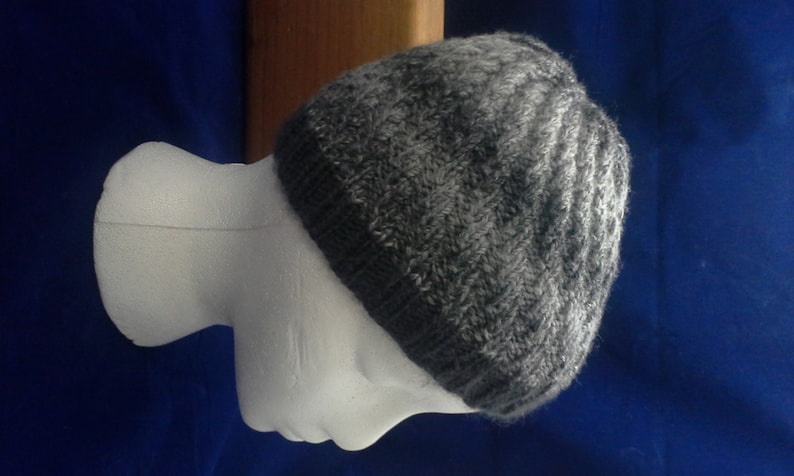 Knit Hat Charcoal GrayWhite