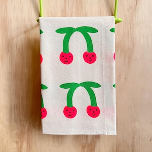 Cherry Flour Sack Tea Towel – Happy Kitchen Decor, Absorbent Cotton Dish Towel, Cute Fruit Print, Eco-Friendly, Durable Kitchen Linens