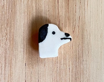 spilla in ceramica a forma di cane