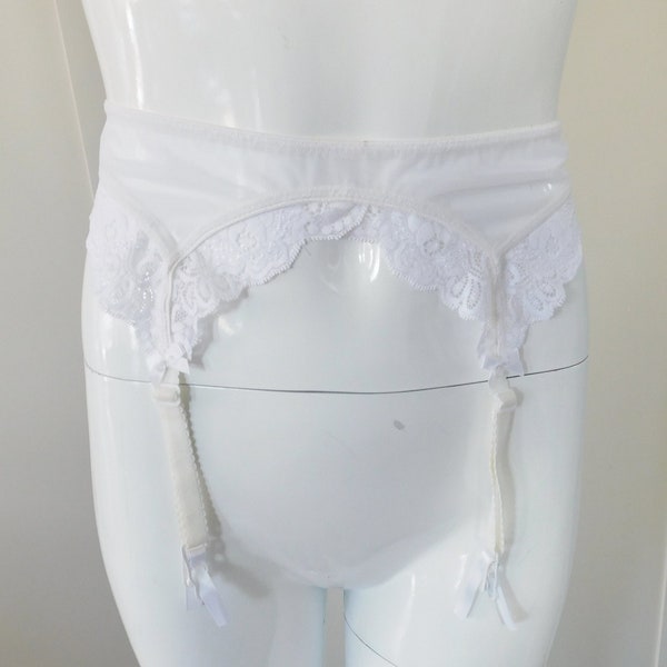 1980's Vintage Vogue Dessous Garter Belt