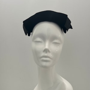 1940&#39;s -1950&#39;s Black Velvet Square Hat with Bow