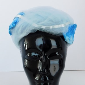 1950’s Tulle, Ribbon, Velvet Leaves Pillbox Hat