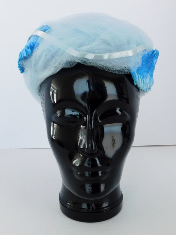 1950s Removeable Tulle Millinery Rosebuds Trim Wrap Pillbox Hat Vintage Pillbox Veil Hat, 1950s-60s Hat, Vintage Hat  main image 3
