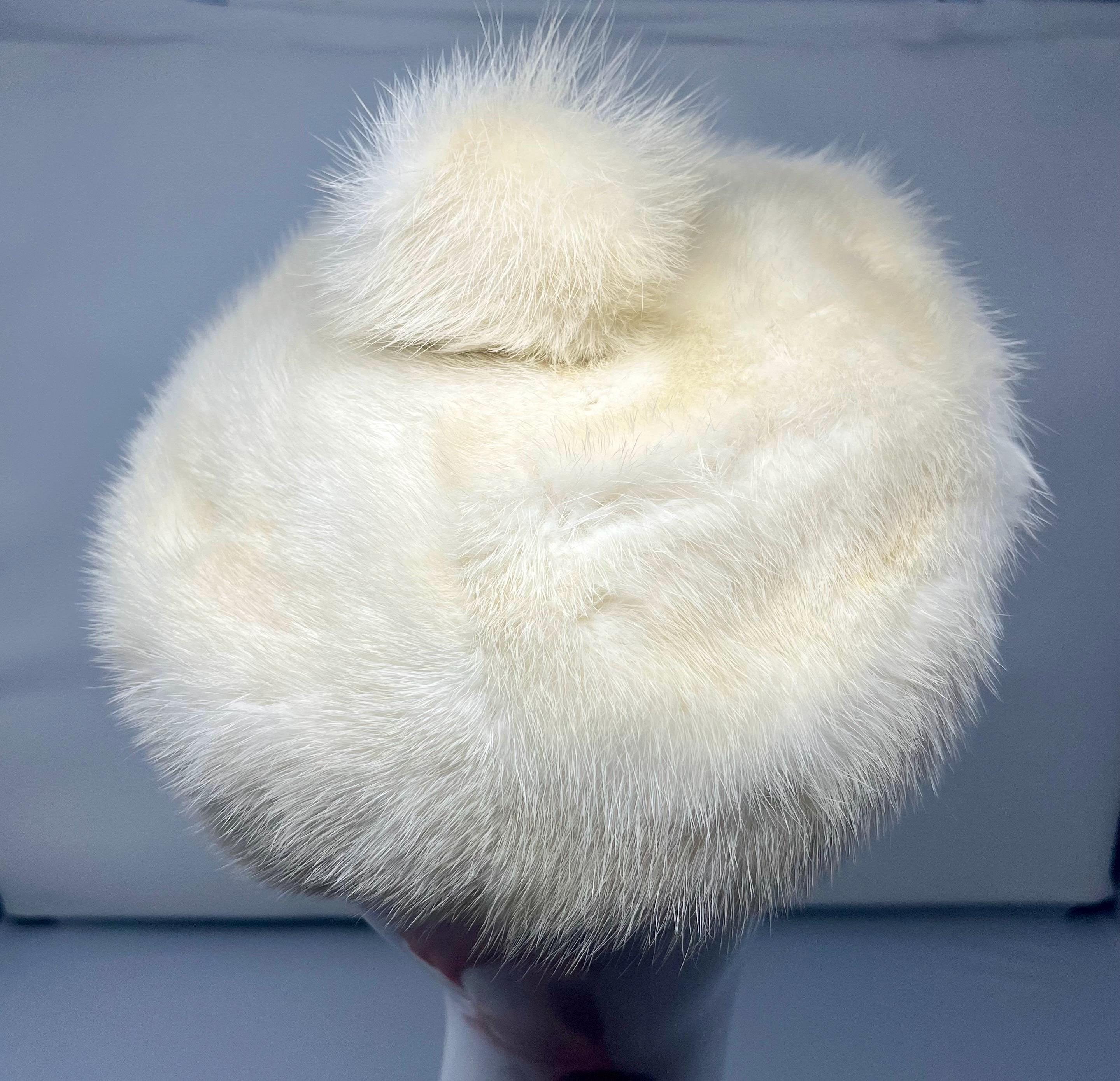 Vintage 1960s White Rabbit Fur Beret Tam Hat with Pompom 1960 main image 3