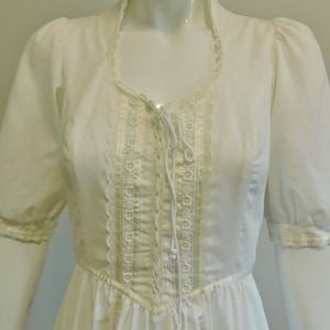 1970’s Vintage Prairie Gunne Sax Lace Up