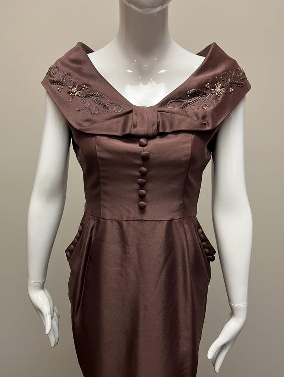 satin hand-beaded cocktail dress 1960's Matte Beaded Saints & Secrets - style top that fits Size:US 16W MARCH 26