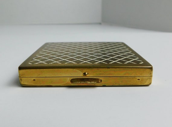 1940's Square Plaid Compact by Harriet Hubbard Ay… - image 2