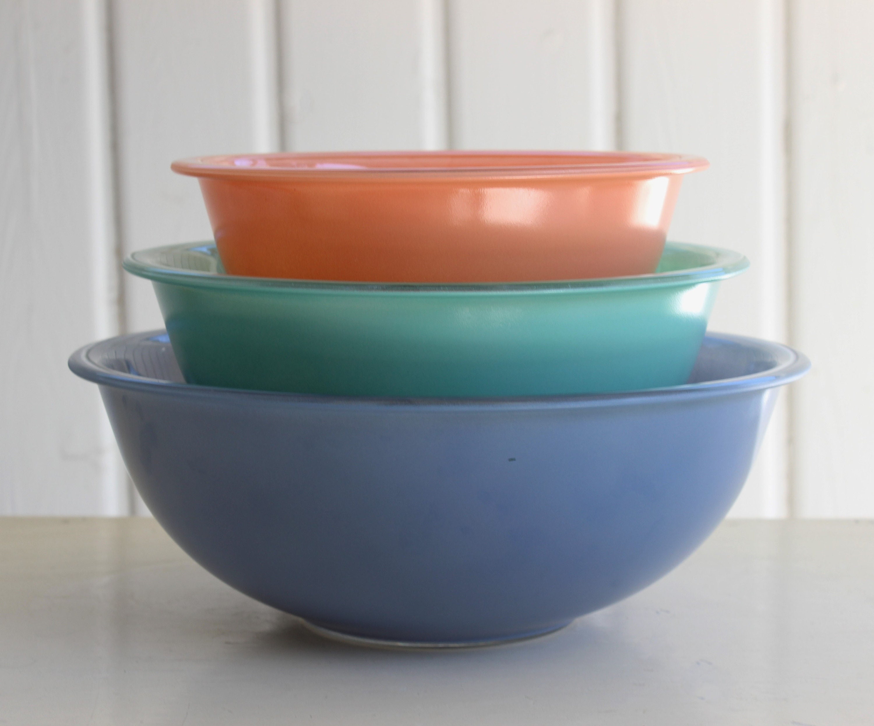 Vintage PASTEL PYREX Mixing Bowls, Nesting Bowls Clear Bottom Pink & Blue Set of 3