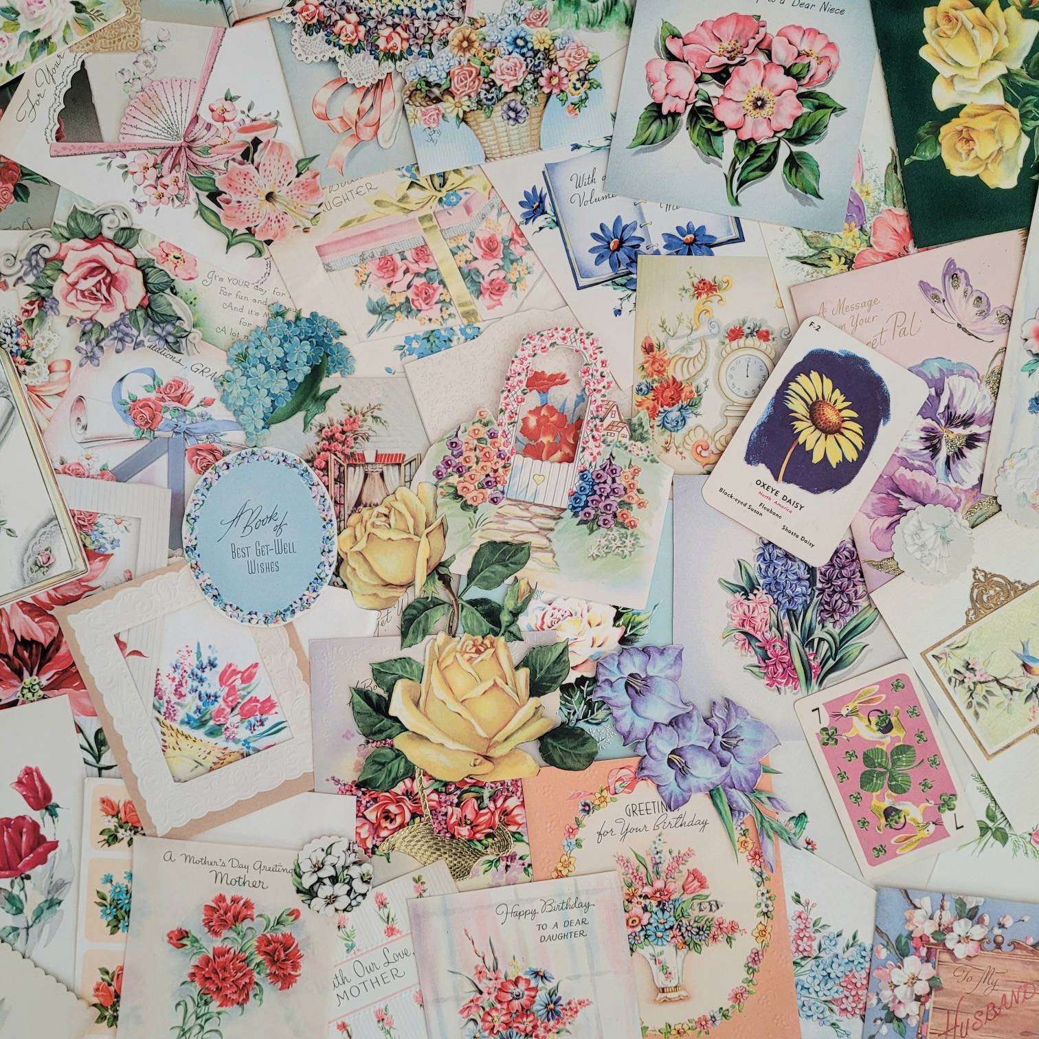 Lovely Vintage Flowers Ephemera Pack, 60 Pieces, Shabby Chic Scrapbook