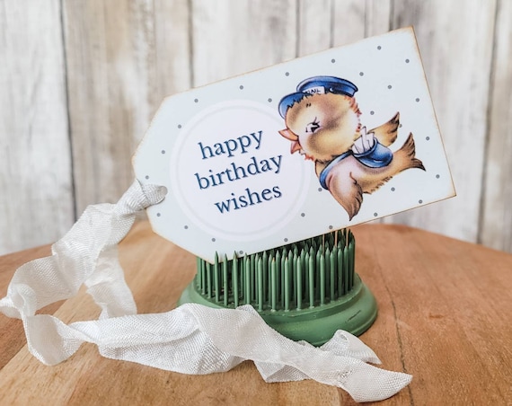 Cute BIRDIE HAPPY BIRTHDAY Gift Tags, Bird Mailman Special Delivery - Set of 5