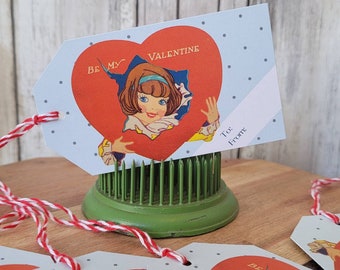 Cute VALENTINE'S DAY Gift Tags, Be My Valentine Heart Vintage Style - Set of 5