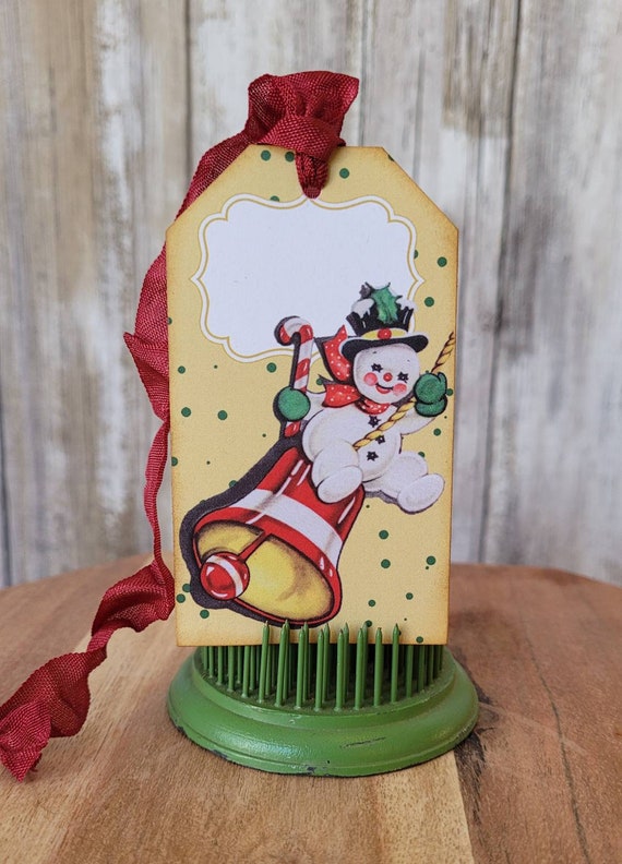 Cute SWINGING SNOWMAN Gift Tags, Vintage Style Christmas Kitsch - Set of 5