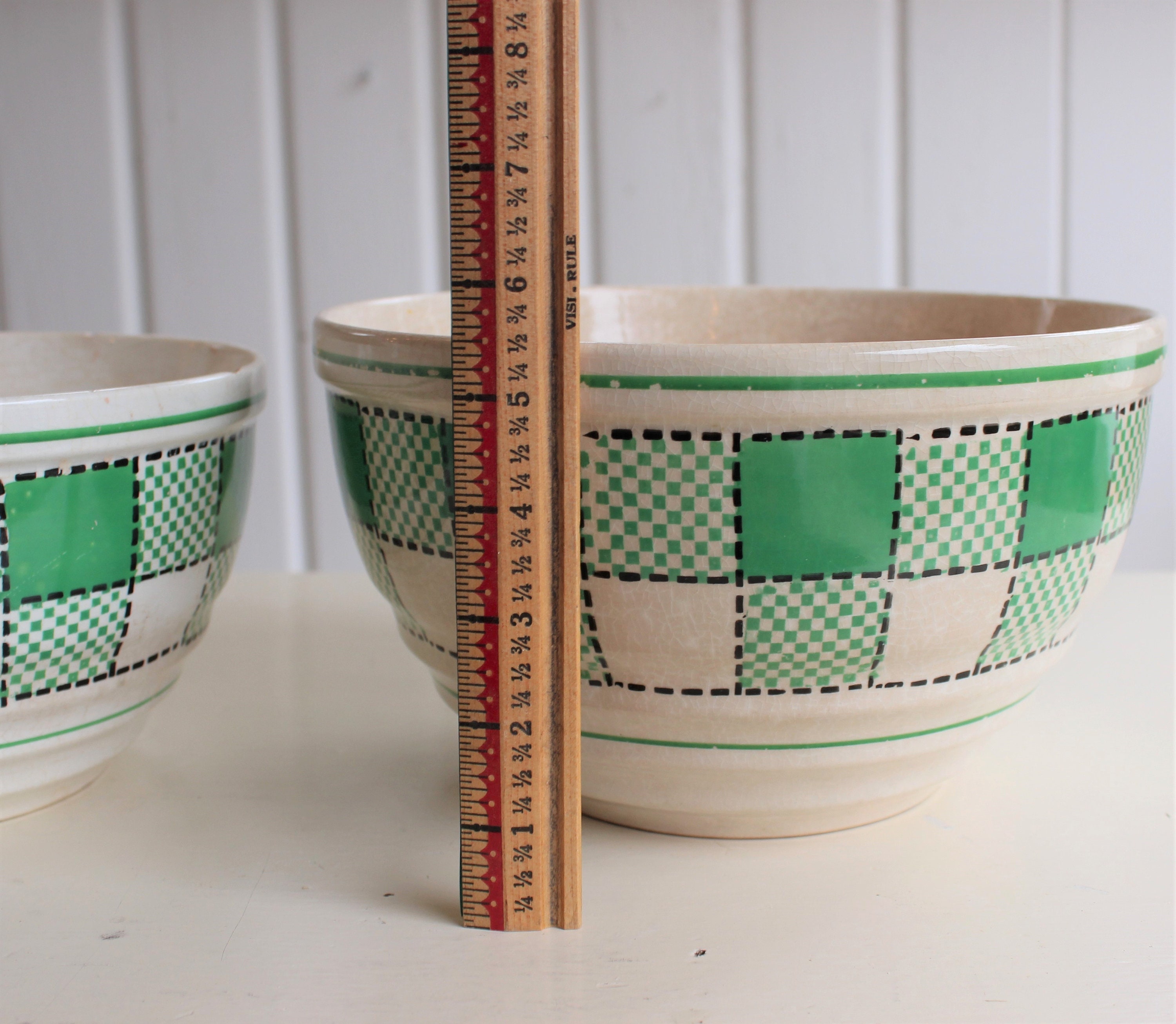 Rare Vintage GREEN CHECKERBOARD Nesting Bowls, Rustic Farmhouse Country