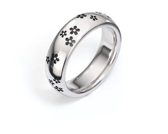 Anillo floral de plata de ley: Anillo con flores de cerezo negro con personalización gratuita.