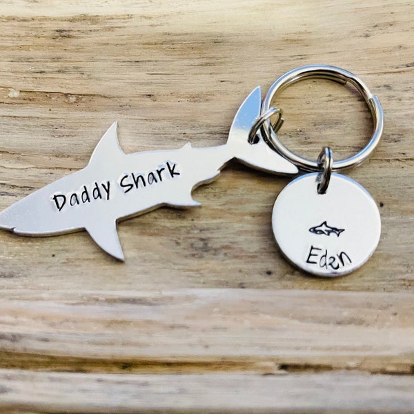 Daddy Shark Keyring, Daddy Keyring, This Daddy Belongs to, Daddy Shark, Shark Keyring, Shark Gift, Dad Keyring, Father’s Day gift