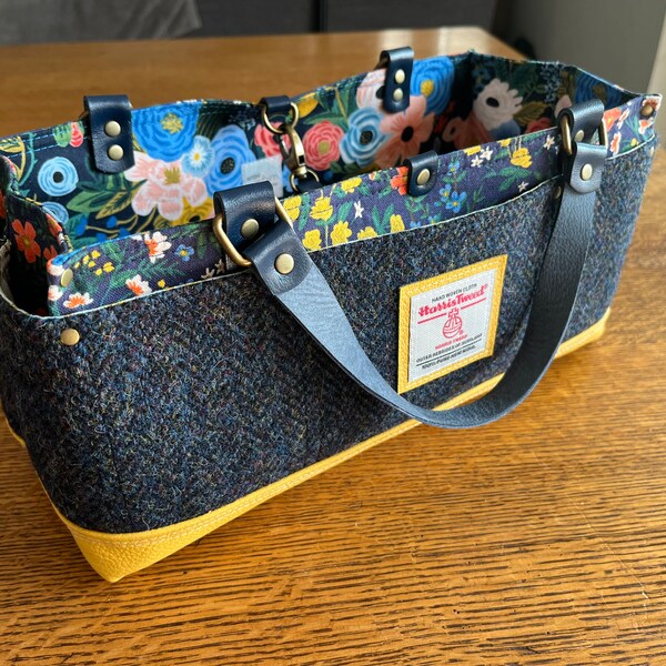 Harris Tweed y Navy Floral Rifle Paper Co Makers Bag