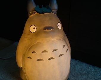 Stara ceramiczna lampa Totoro