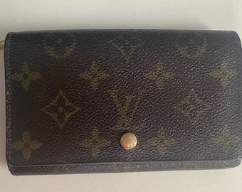 Louis Vuitton LV Porte monnaie billets tresor wallet