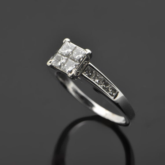 Vintage 14 Karat White Gold Diamonds Ring - image 2