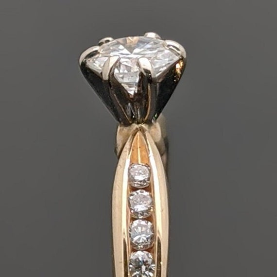 Vintage 14 Karat Yellow Gold Diamonds Ring - image 5