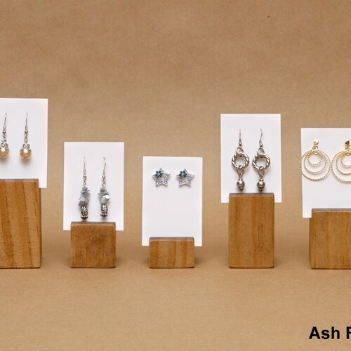 Présentoir porte-cartes en bois pour boucles d'oreilles : lot de 5 contremarches faites main ER003