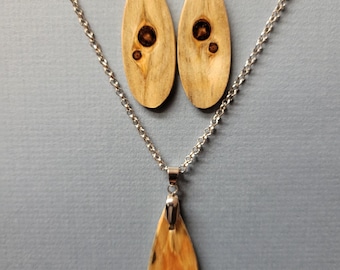 Unique Pine Wood Earrings & Pendant necklace handcrafted ExoticwoodJewelryAnd Ecofriendly @RTobaison