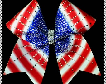 Sublimowana, patriotyczna kokarda z kryształkami